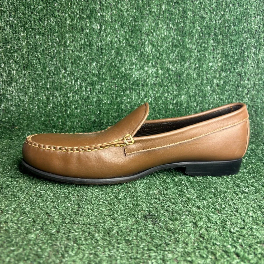 NEW Hitchcock Leather Slip On Venetian Loafers Classic Brown Mens Size 9 5E Wide